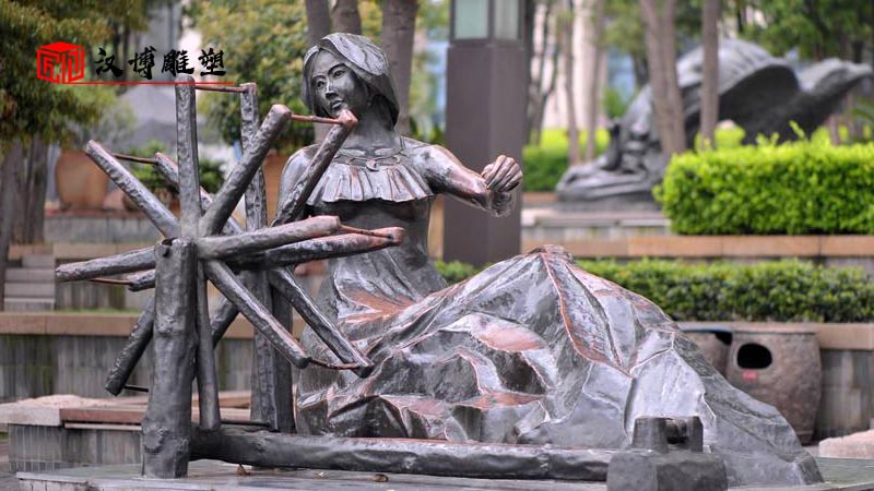 以桑蠶絲織為代表的黃道婆人物主題雕塑作品展覽