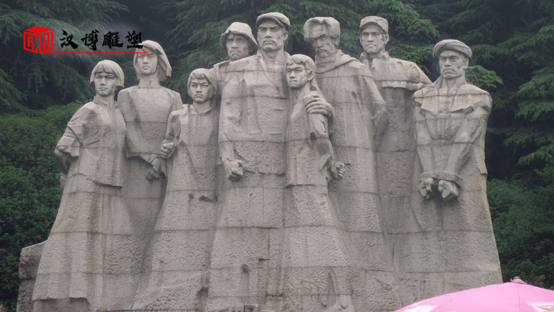 軍人石雕像_革命戰士石雕_石雕人像定制_戶外大型石雕_廣場景觀雕塑